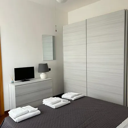 Casa Linda - Casa Vacanze Alojamento de Acomodação e Pequeno-almoço 3*